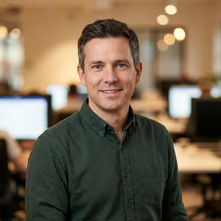 Porträtfoto von Daniel Carter in seiner Rolle als Chief Technology Officer bei Zinselturat